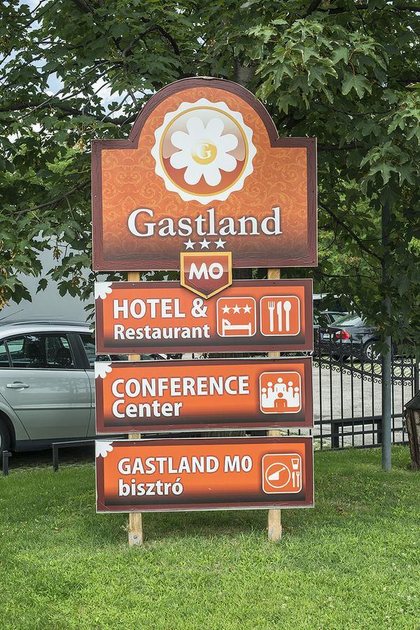 Gastland M0 Hotel & Conference Center Szigetszentmiklós Exterior foto